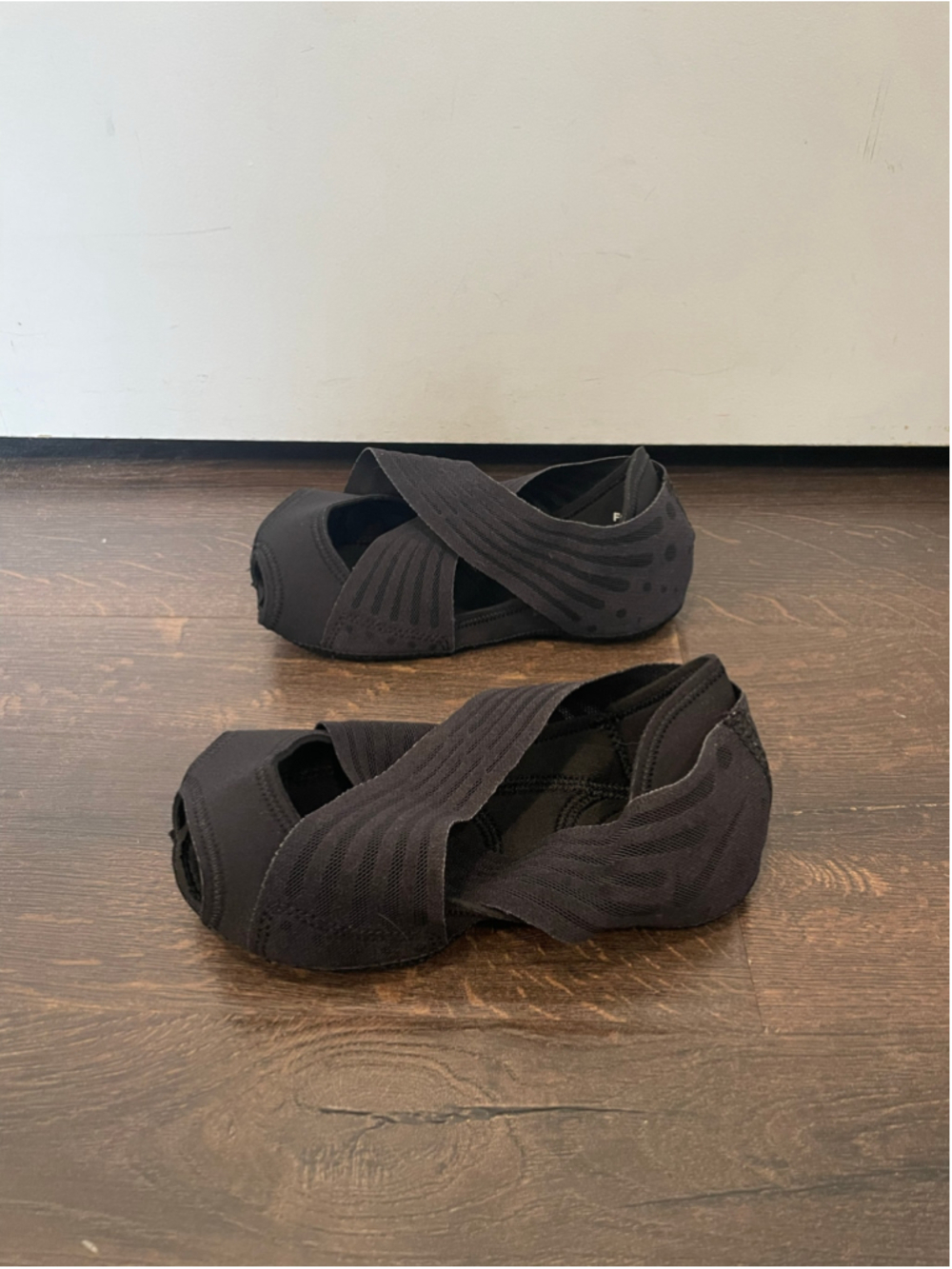 Women's Nike Studio Wrap 4 Athletic Shoes Black Size 9 Yoga Dance - Picture 5 of 11